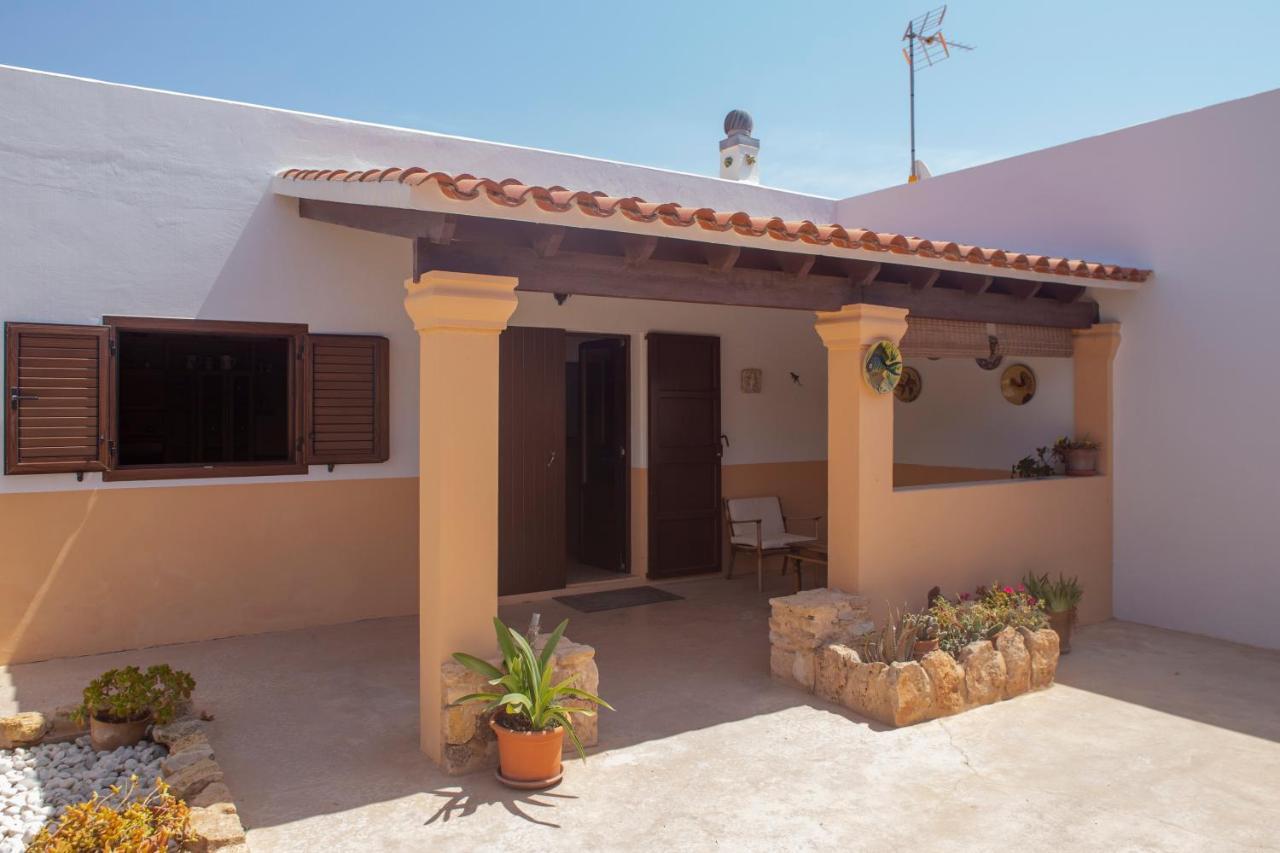 Can Moya Sant Ferran de Ses Roques Buitenkant foto